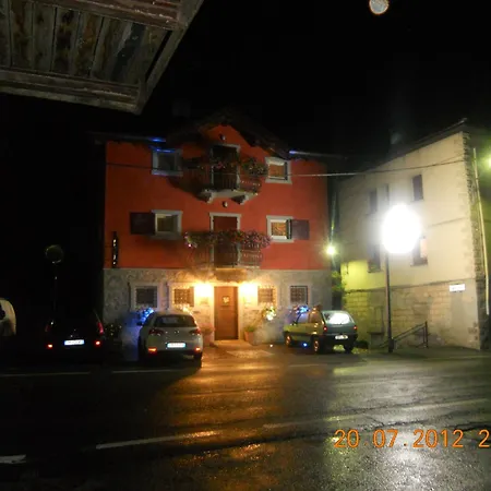 Garni La Genziana Bed & Breakfast Temu