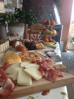 Bed & Breakfast Garni La Genziana 3*