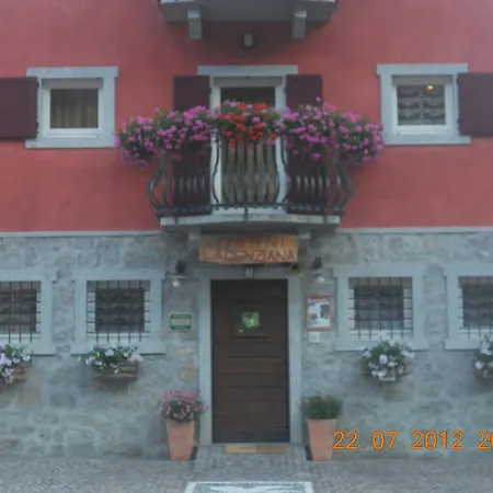Garni La Genziana Bed & Breakfast Temù
