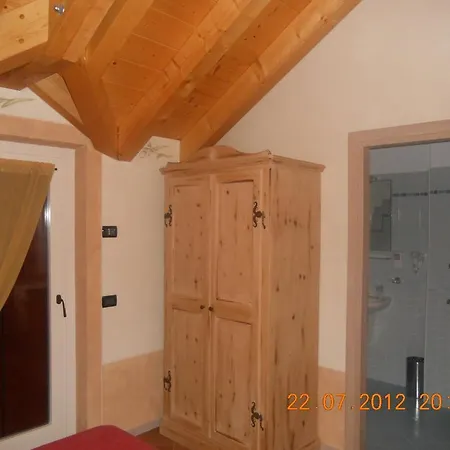 Bed & Breakfast Garni La Genziana