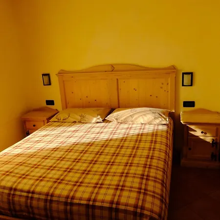 فندق مبيت وإفطار Garni La Genziana 3*